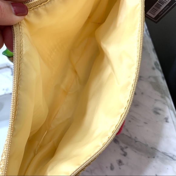 Pom Pom + Straw Wristlet Clutch SUMMER SPRING NWT - Picture 5 of 5